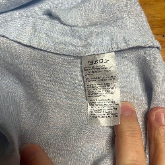 GUC Saks Fifth Avenue- OVERSIZED EMBROIDERED LINEN TOP IN LIGHT BLUE. Size L - Picture 5 of 7